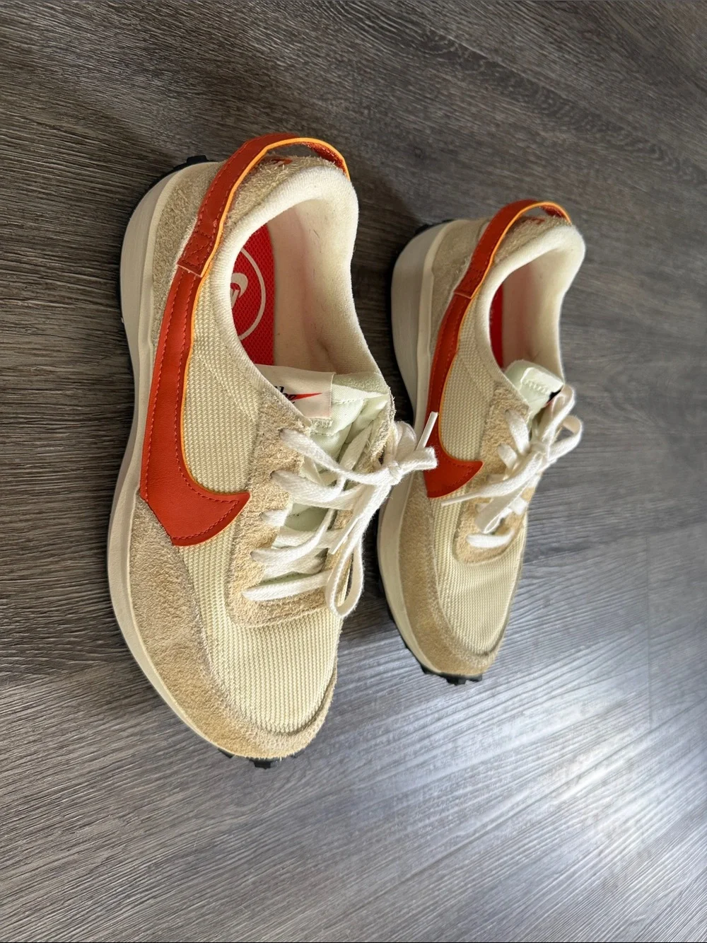 Nike Women’s retro looking sneakers